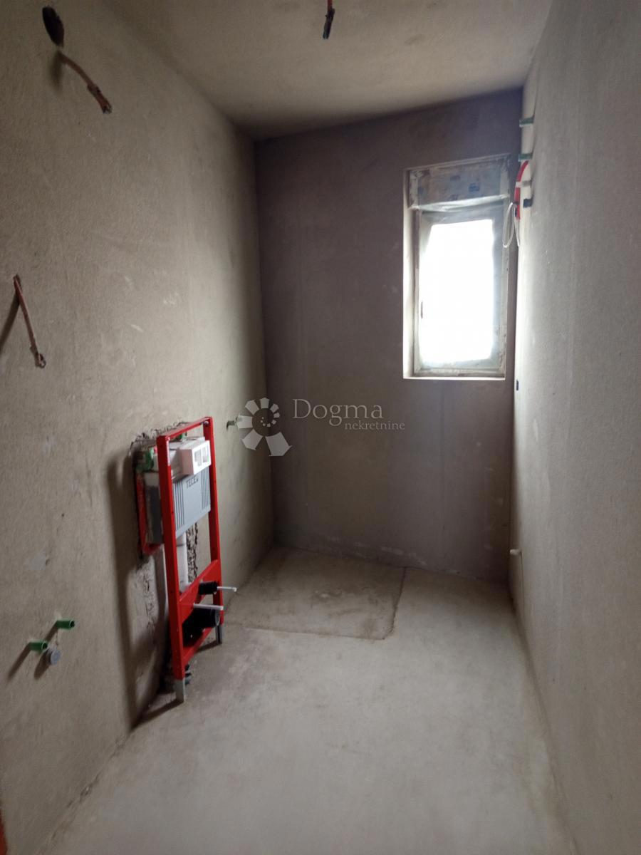 Stanovanje Monteserpo - Komunal, Pula, 42,75m2