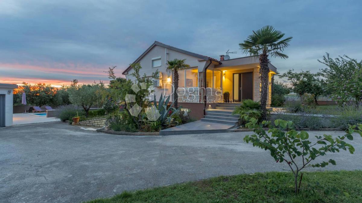 Hiša Kaštelir, Kaštelir-Labinci, 150m2