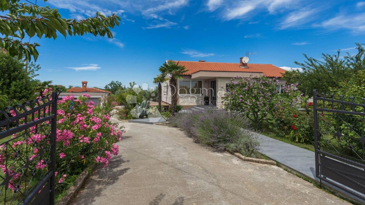 Hiša Kaštelir, Kaštelir-Labinci, 150m2