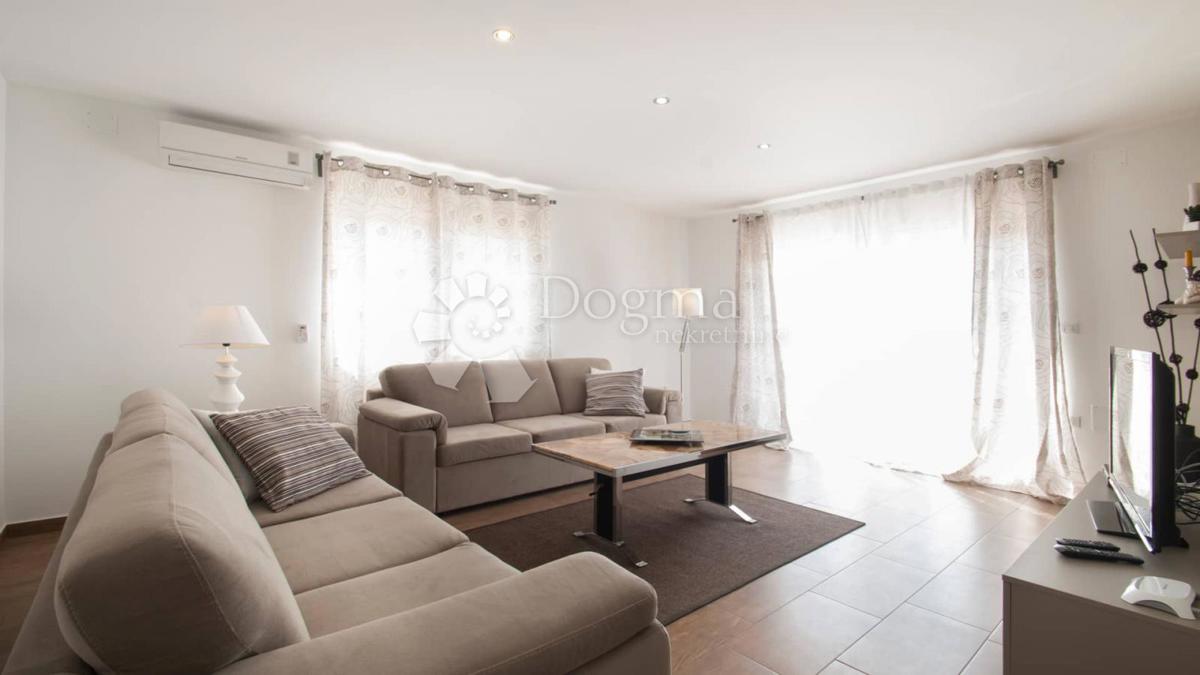 Hiša Kaštelir, Kaštelir-Labinci, 150m2