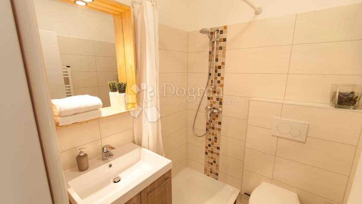 Hiša Kaštelir, Kaštelir-Labinci, 150m2