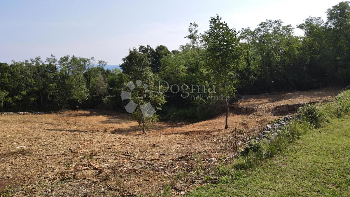 Zemljišče Šumber, Sveta Nedelja, 4.153m2