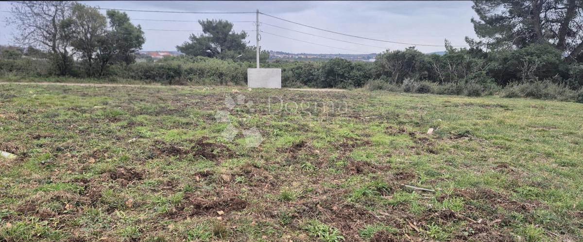 Zazidljivo zemljišče Monteserpo - Komunal, Pula, 700m2