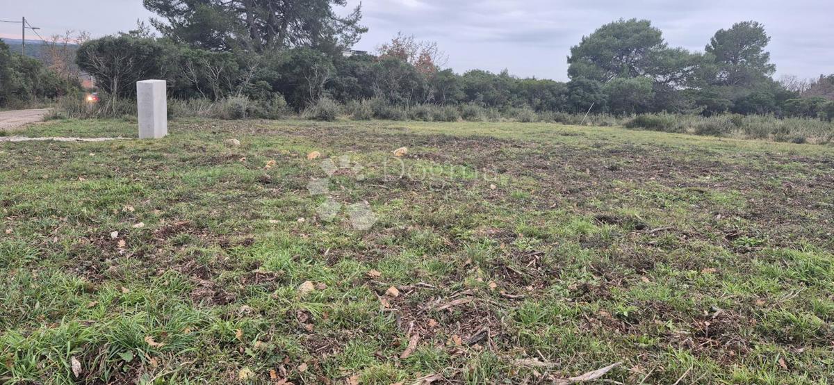 Zazidljivo zemljišče Monteserpo - Komunal, Pula, 700m2