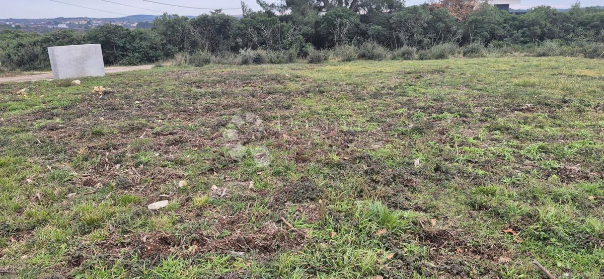 Zazidljivo zemljišče Monteserpo - Komunal, Pula, 700m2