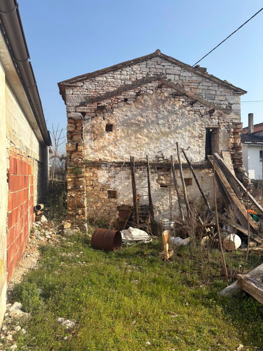 Hiša Muntrilj, Tinjan, 40m2