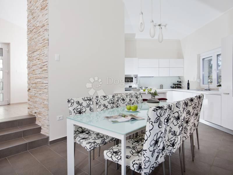 Hiša Boljevići, Kršan, 183m2