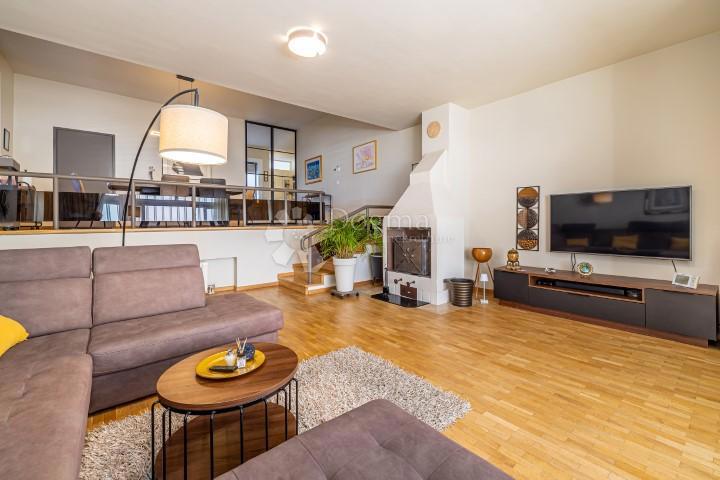 Hiša Njivice, Omišalj, 270m2