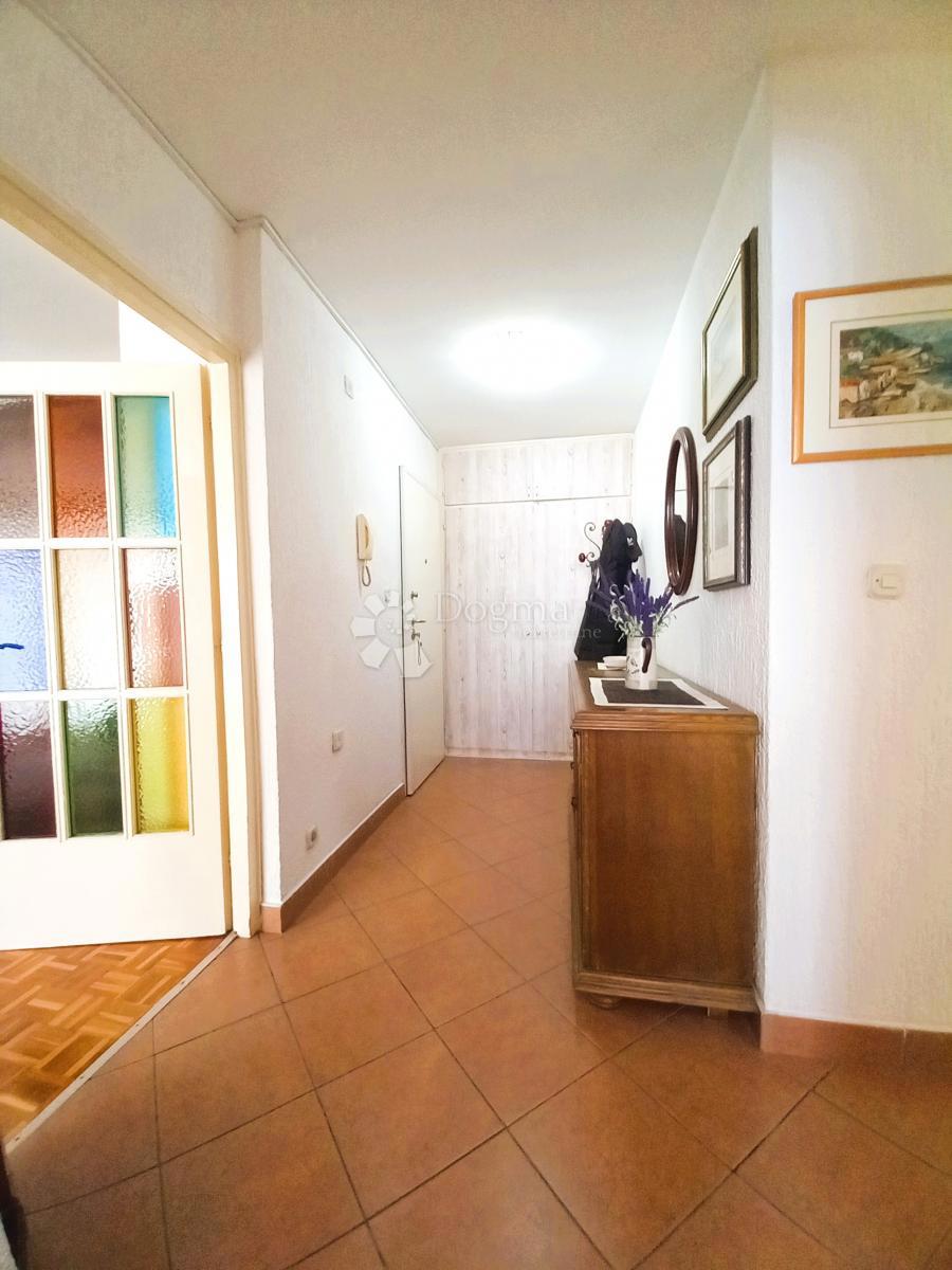 Podmurvice, stanovanje, 68,37 m2, pogled na morje