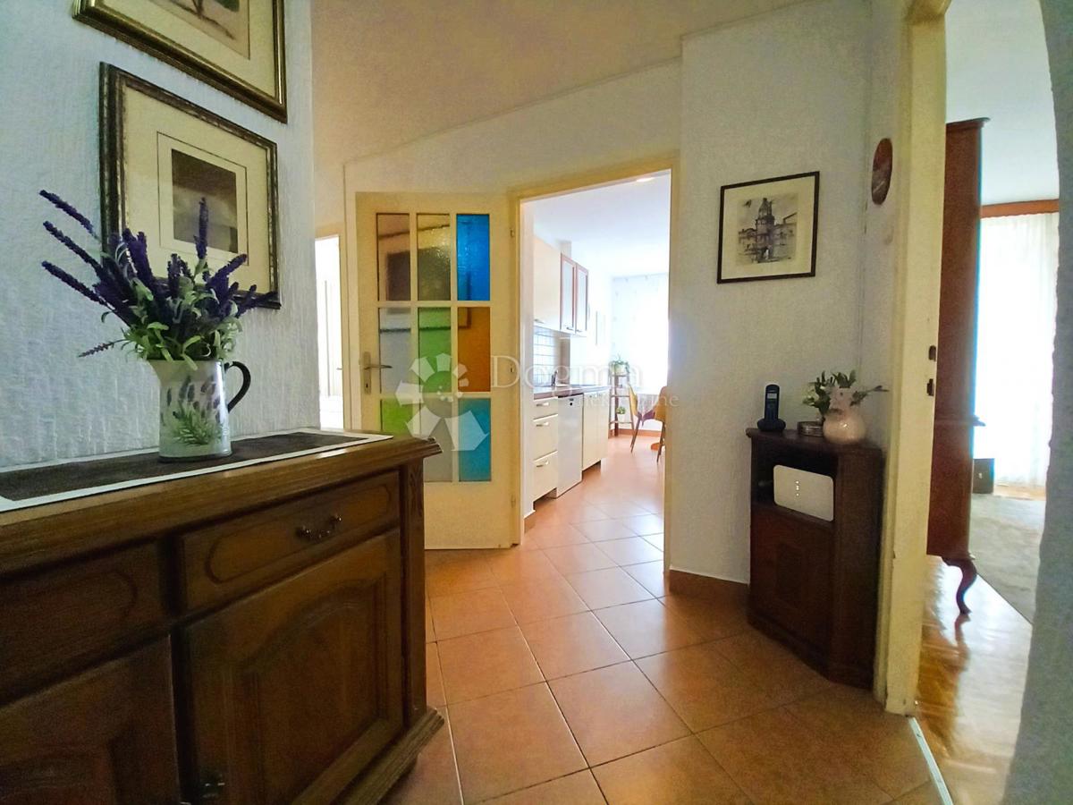 Podmurvice, stanovanje, 68,37 m2, pogled na morje