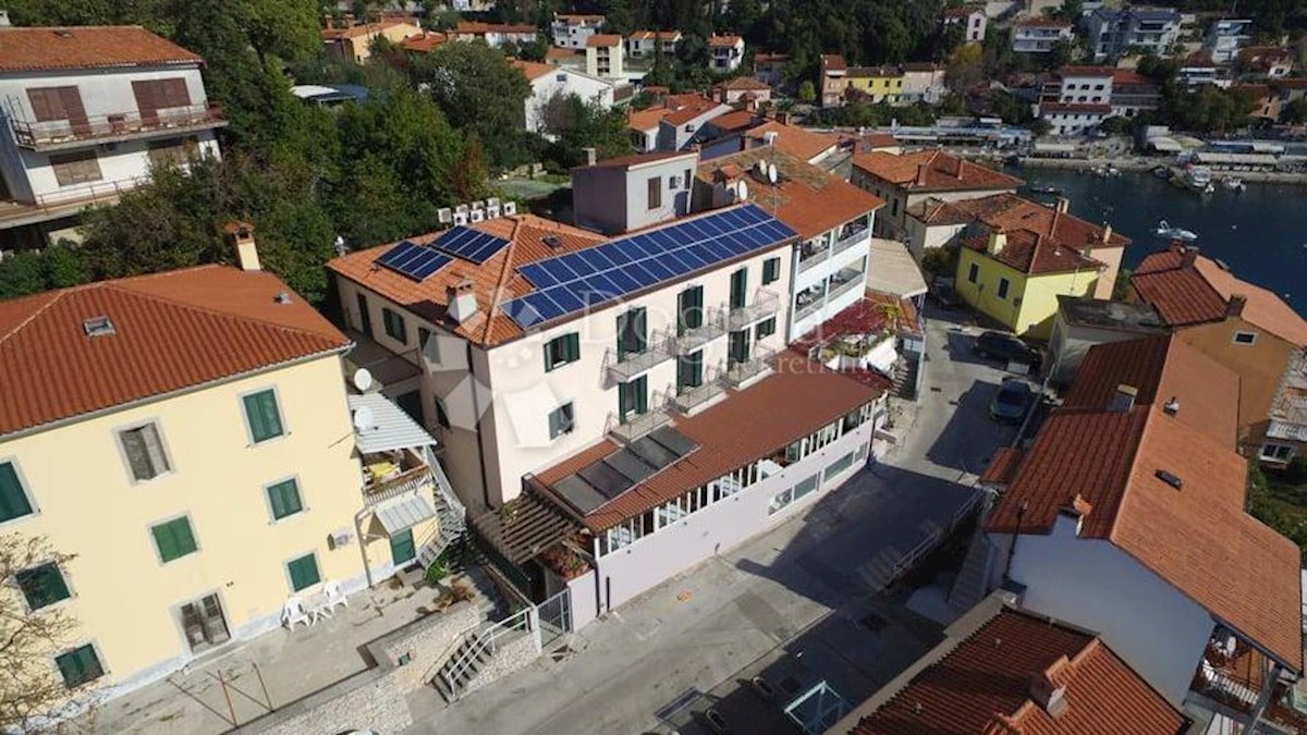 Poslovni prostor Rabac, Labin, 565m2