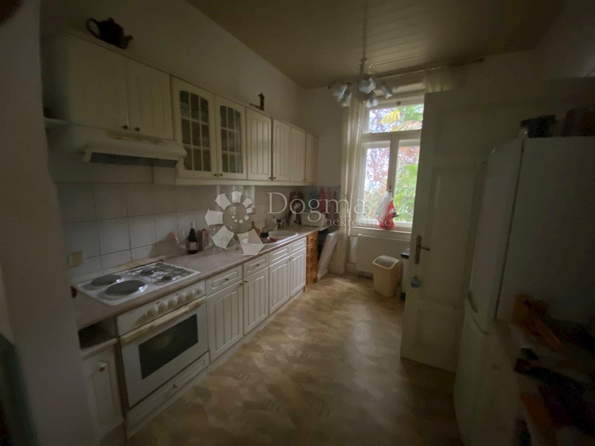 Stanovanje Opatija, 244m2
