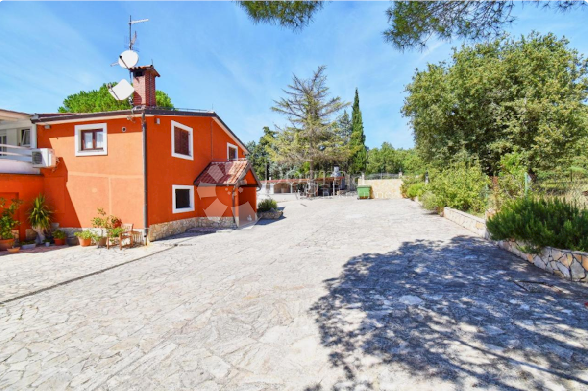 Hiša Umag, 365m2