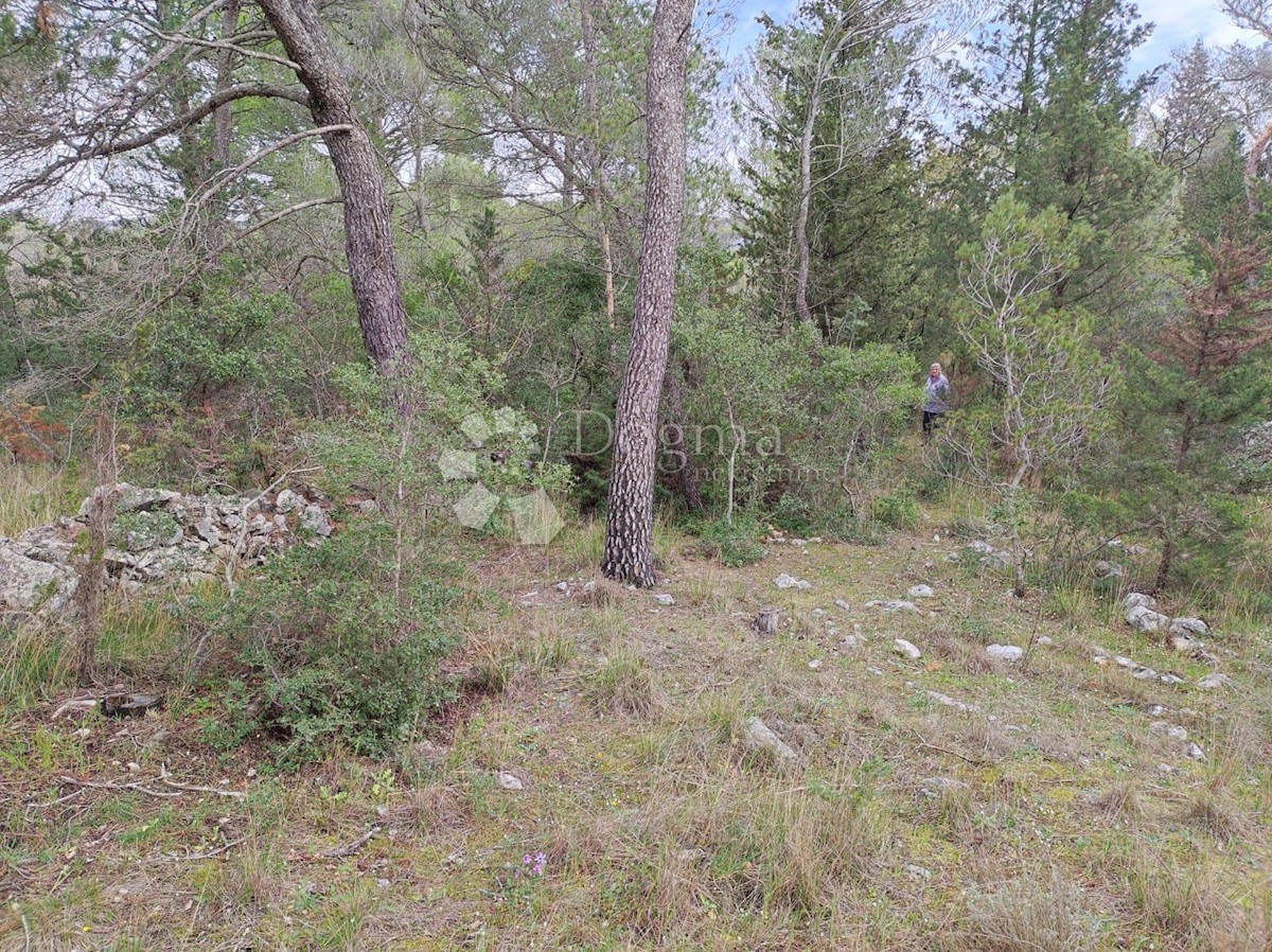 Zemljišče Dubrava Kod Šibenika, Šibenik - Okolica, 1.876m2