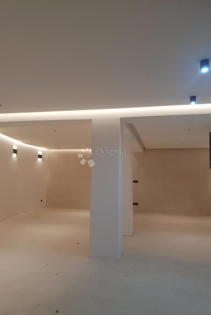 Stanovanje Krk, 254,70m2