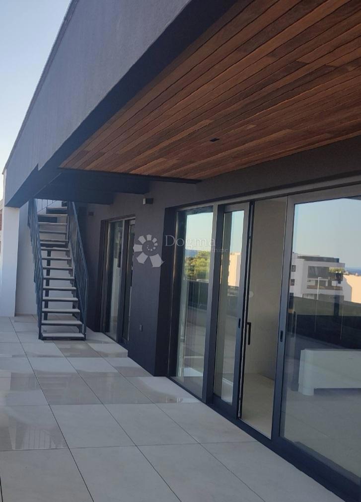 Stanovanje Krk, 254,70m2