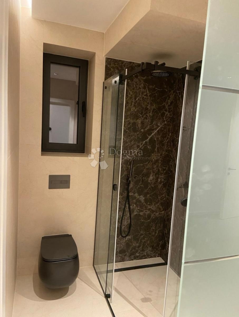 Stanovanje Krk, 254,70m2