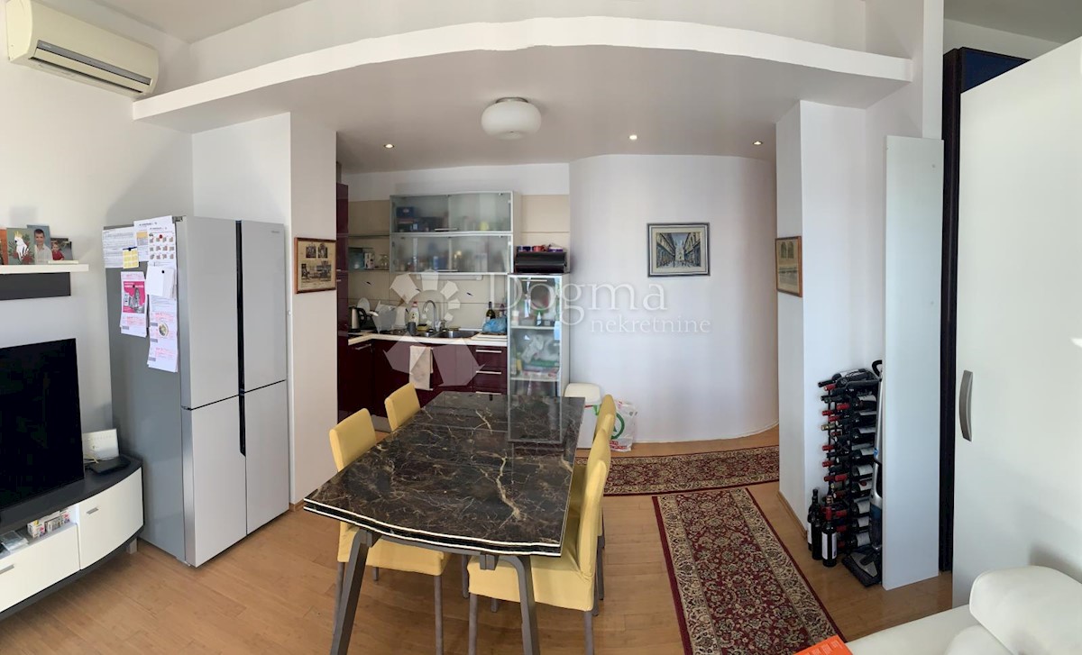 Stanovanje Opatija - Centar, Opatija, 56m2