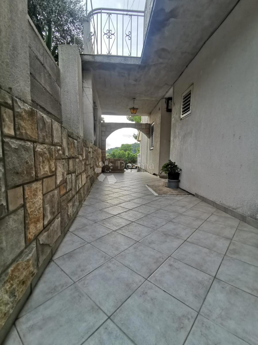Hiša Korčula, 360m2