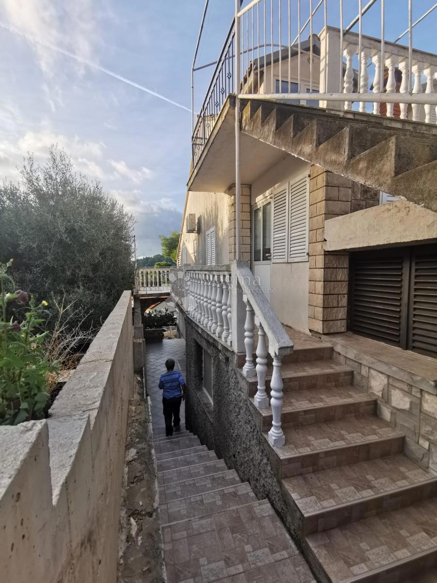 Hiša Korčula, 360m2