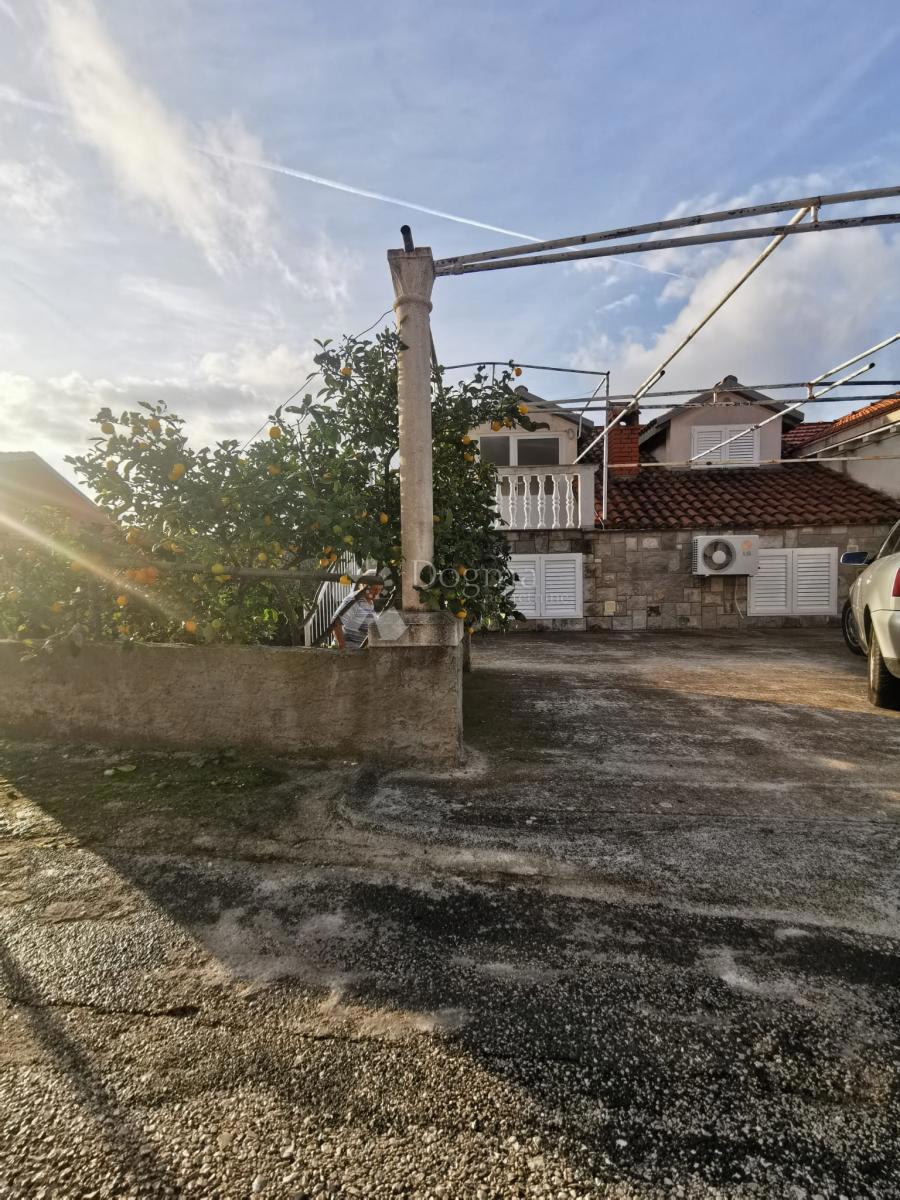 Hiša Korčula, 360m2