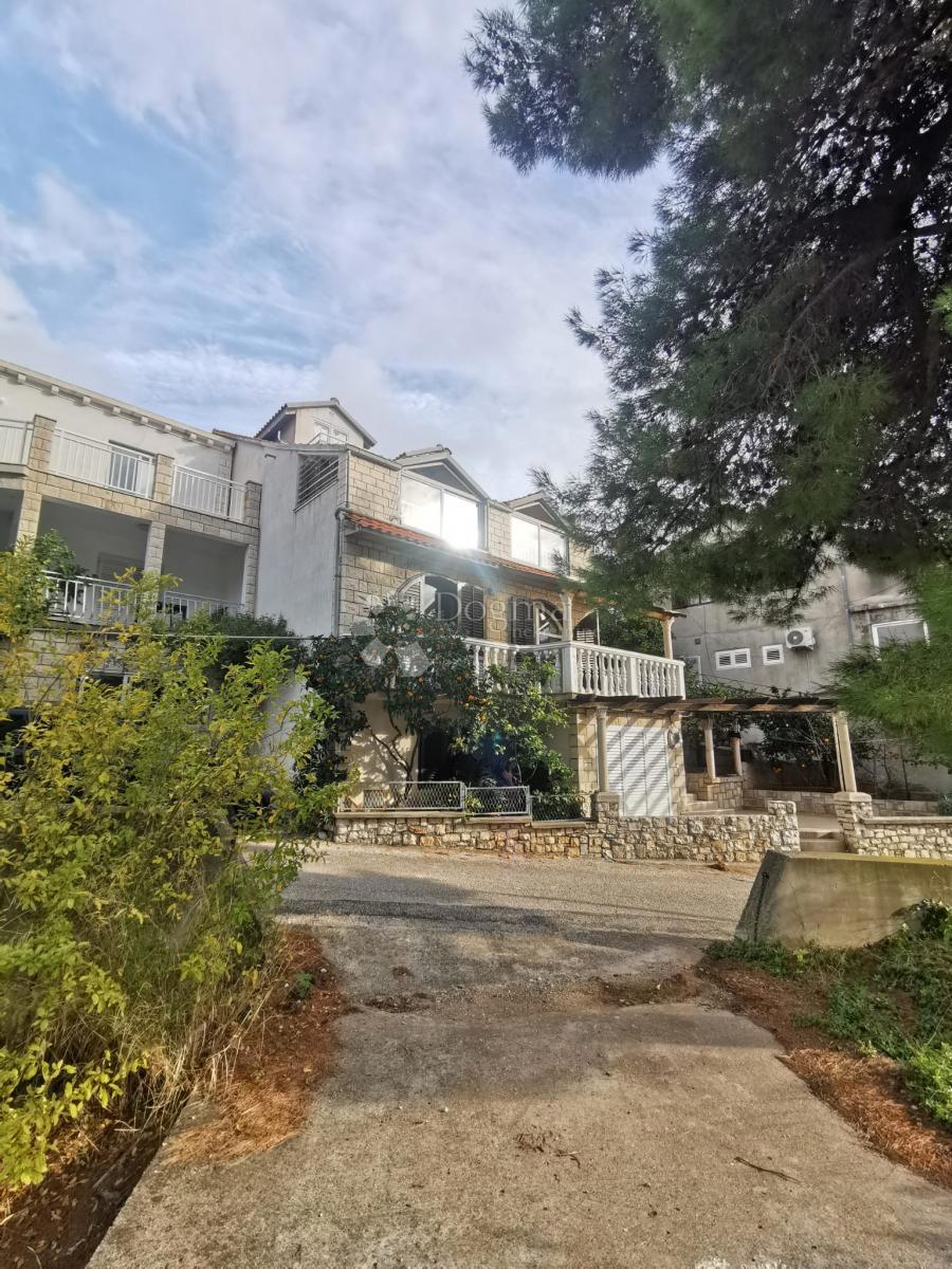 Hiša Korčula, 360m2