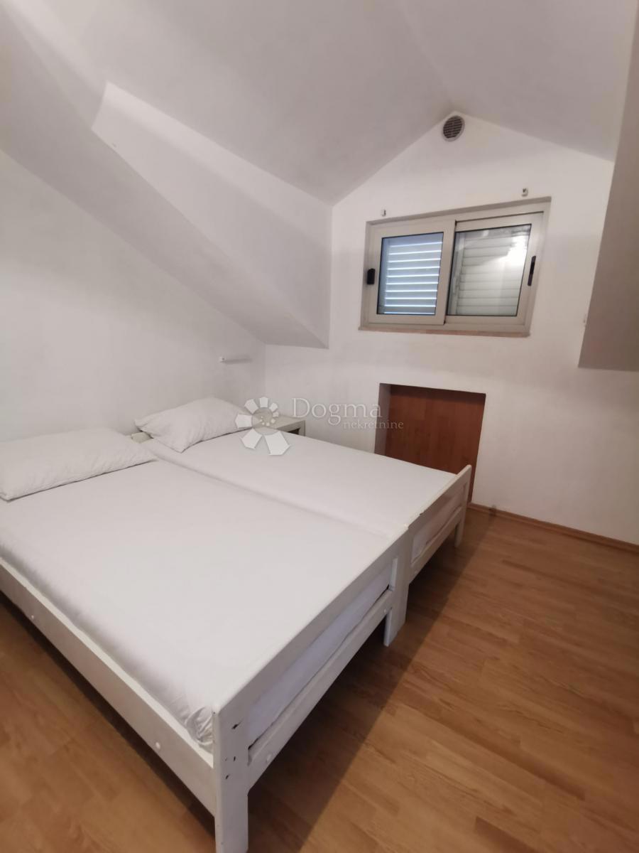 Hiša Korčula, 360m2