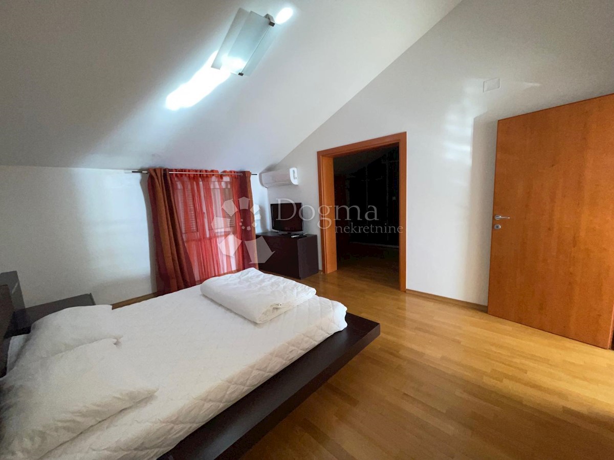 Apartma Selce, Crikvenica, 178m2