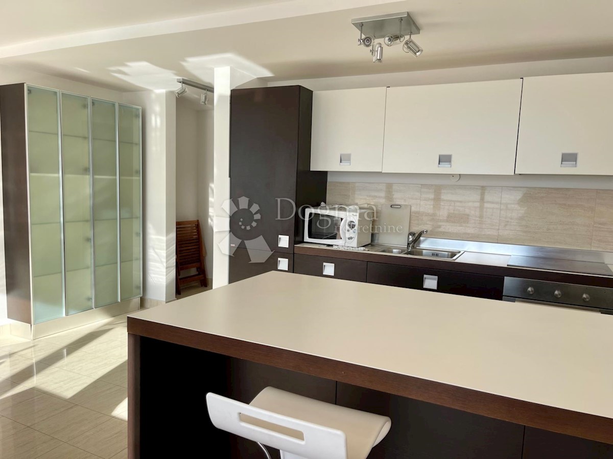 Apartma Selce, Crikvenica, 178m2