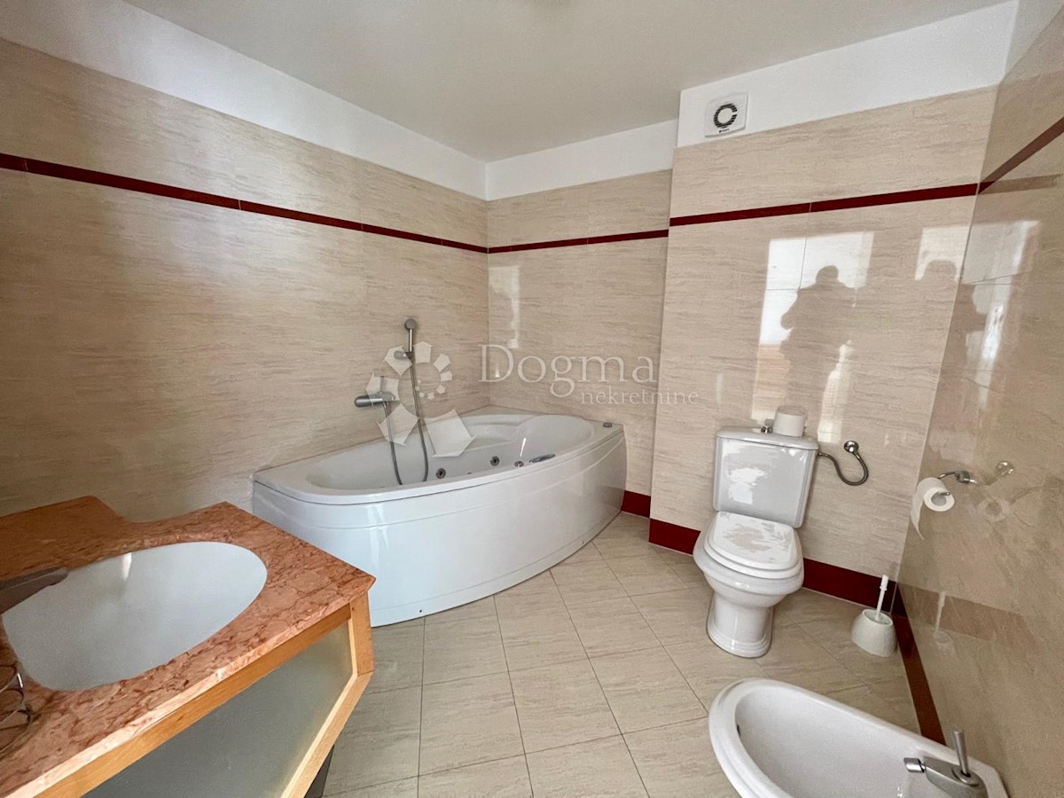 Apartma Selce, Crikvenica, 178m2