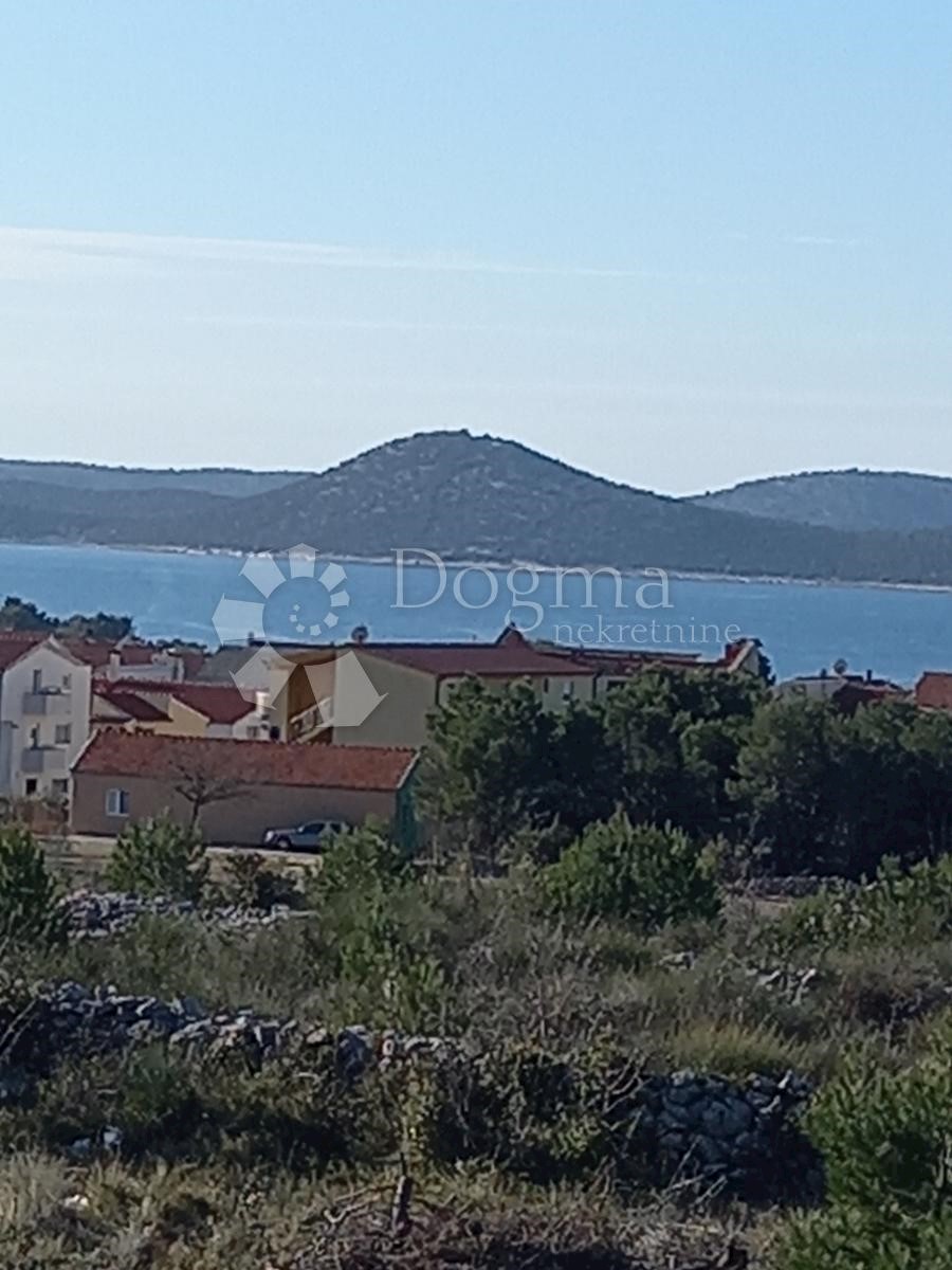 Hiša Vodice, 400m2