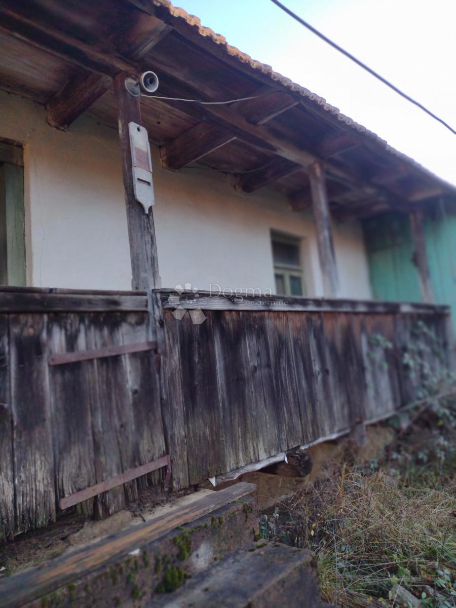 Hiša Vinski Vrh, Netretić, 9000m2
