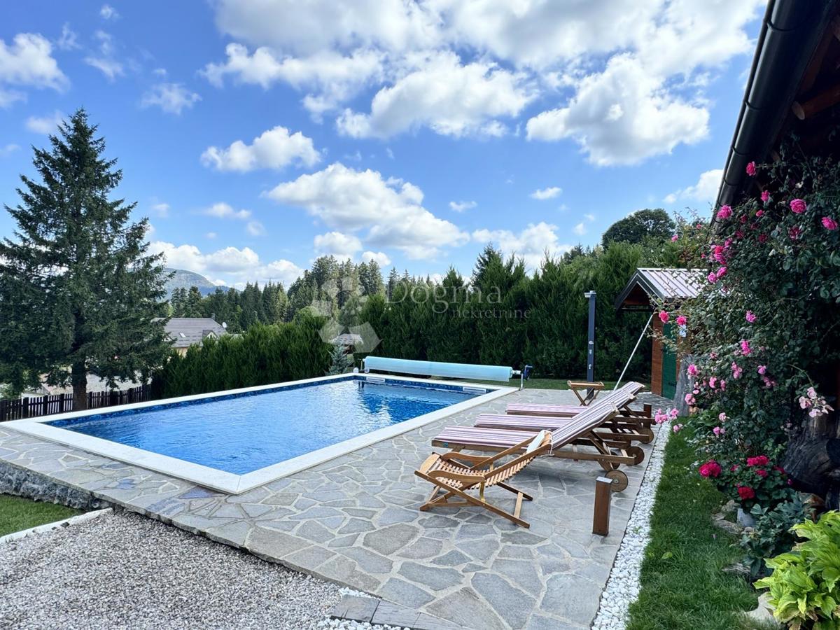 Hiša Kupjak, Ravna Gora, 200m2