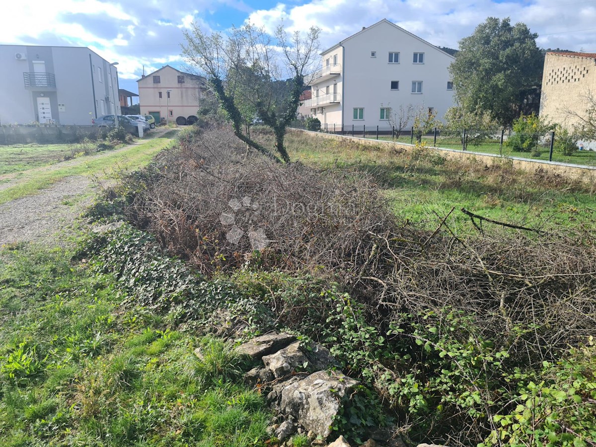 Zemljišče Bilice, Šibenik - Okolica, 2.022m2