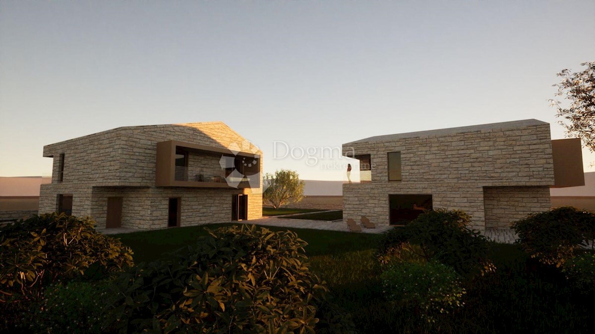 Hiša Tinj, Benkovac, 430m2