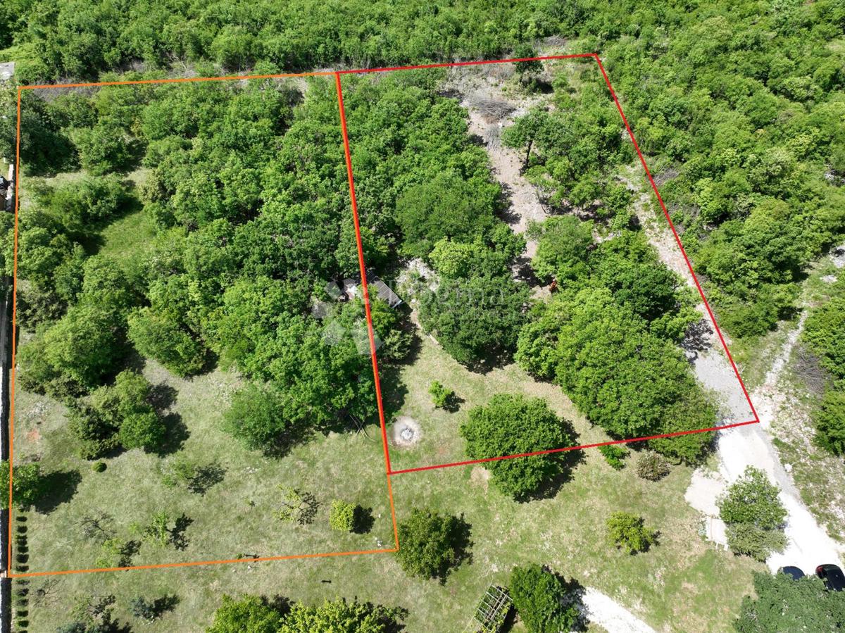 Zemljišče Labin, 1.606m2
