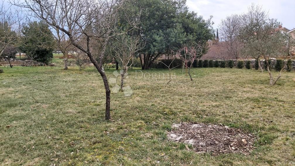 Zemljišče Labin, 1.606m2