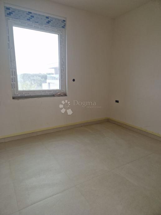 Stanovanje Mandre, Kolan, 57m2