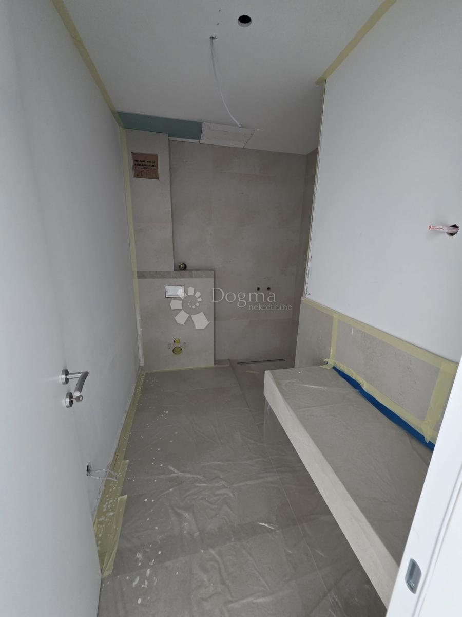 Hiša Vodice, 374,95m2