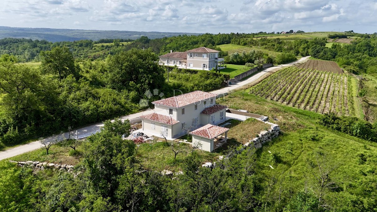 Hiša Bijele Zemlje, Grožnjan, 197,89m2