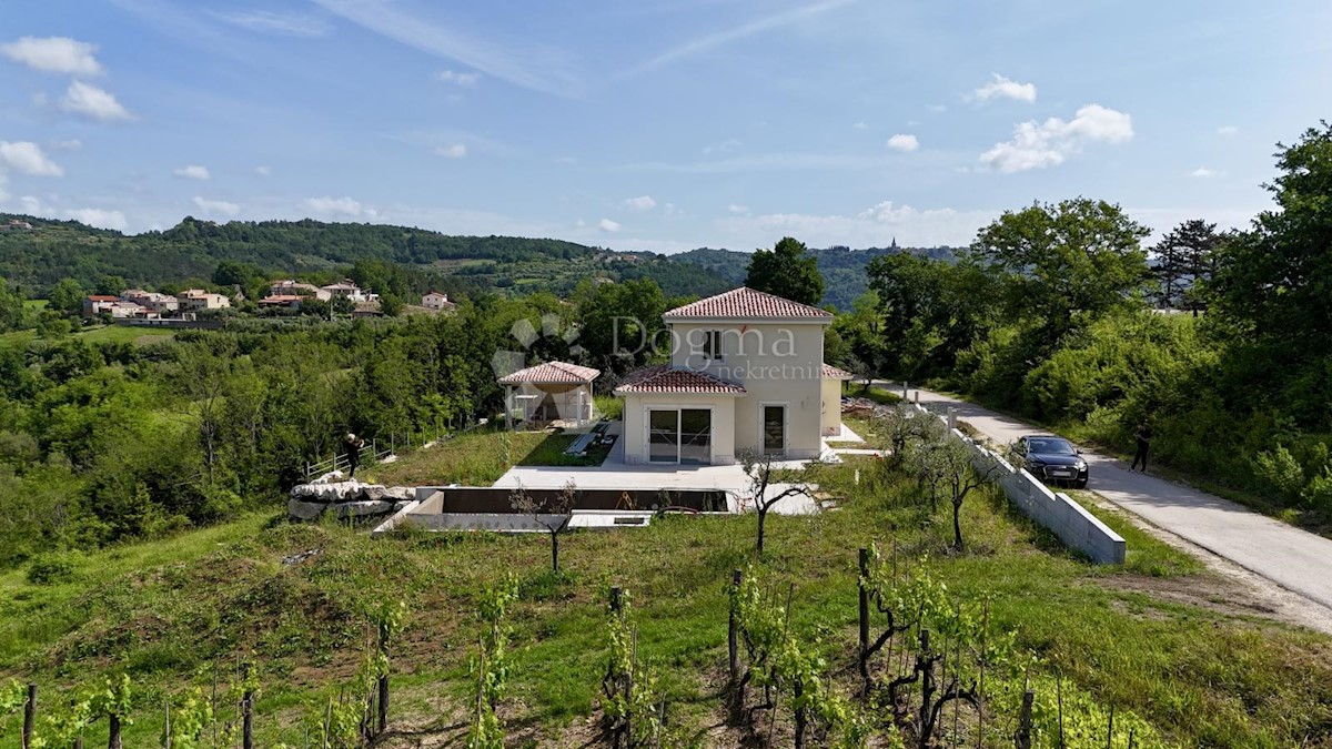 Hiša Bijele Zemlje, Grožnjan, 197,89m2