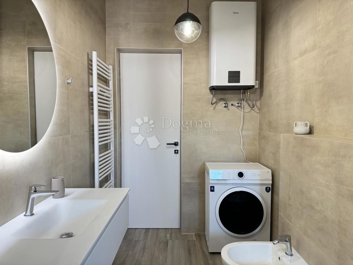 Apartma Maslenica, Jasenice, 56m2