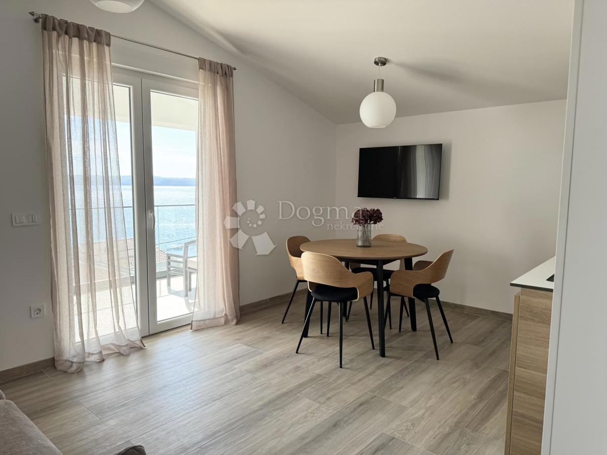 Apartma Maslenica, Jasenice, 56m2