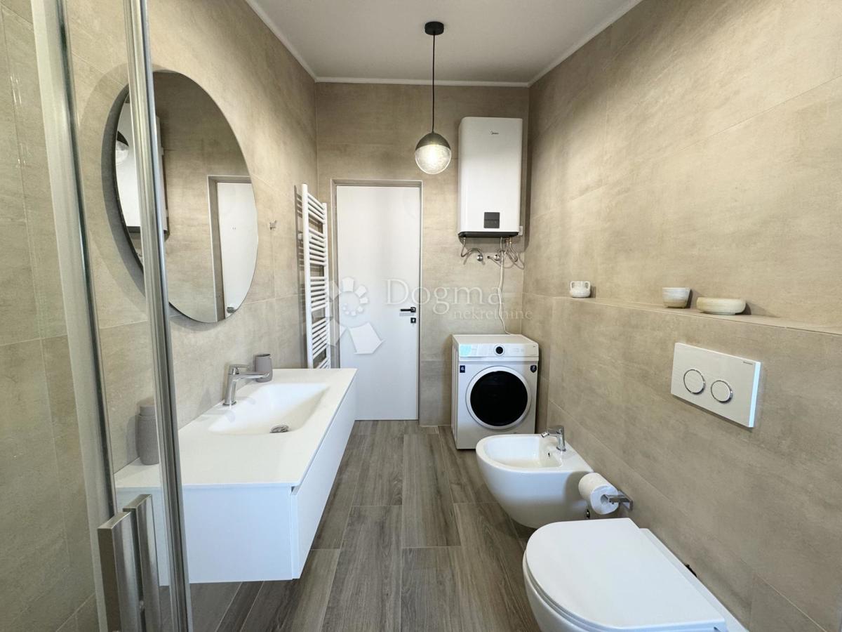 Apartma Maslenica, Jasenice, 56m2