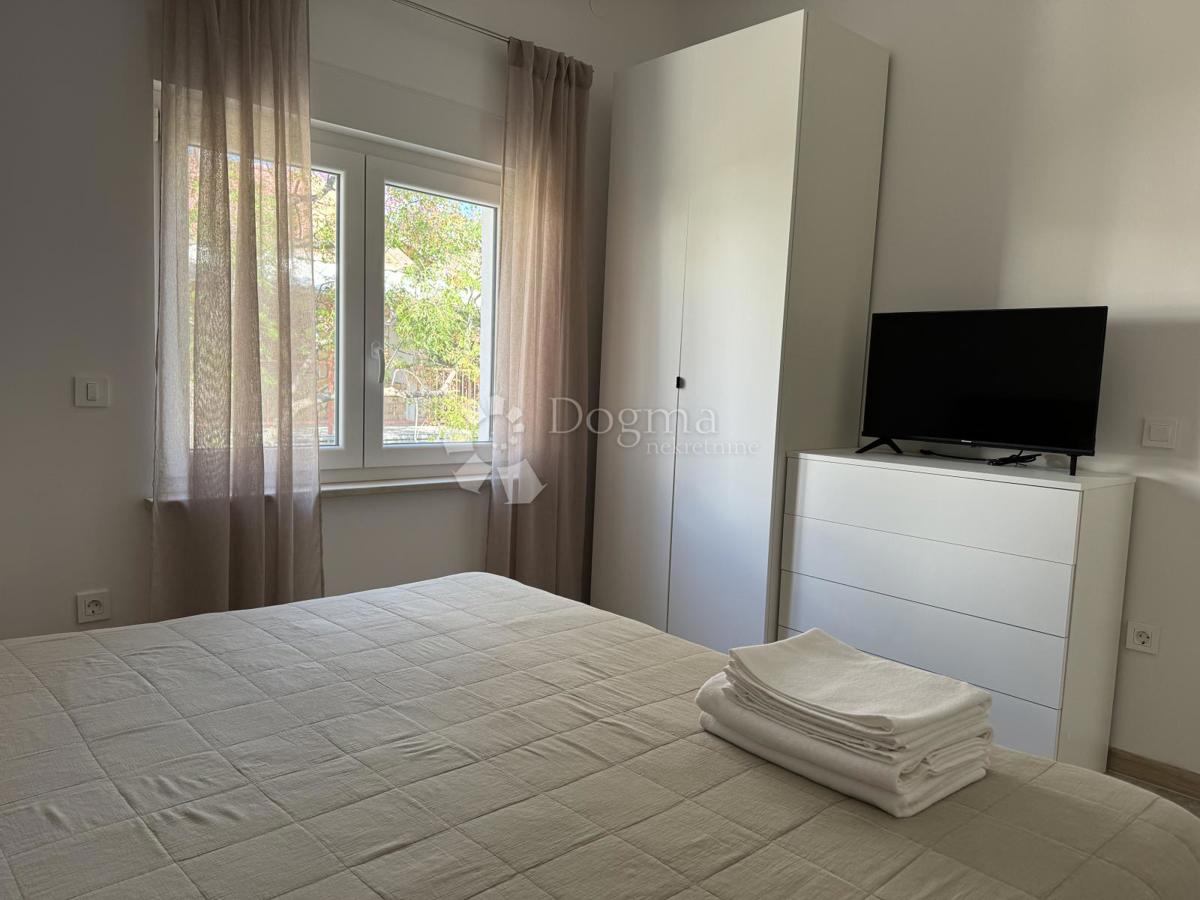 Apartma Maslenica, Jasenice, 56m2