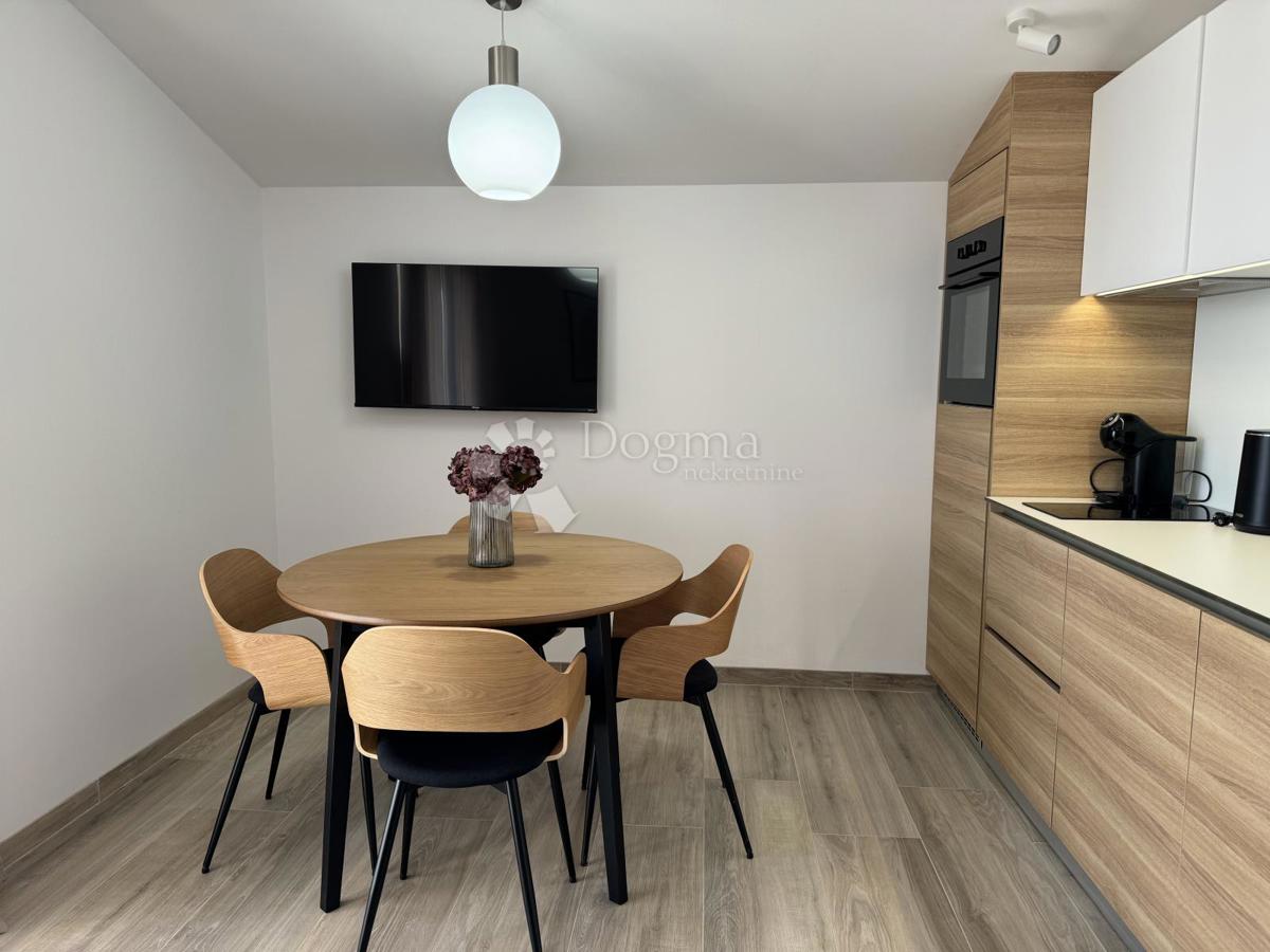 Apartma Maslenica, Jasenice, 56m2