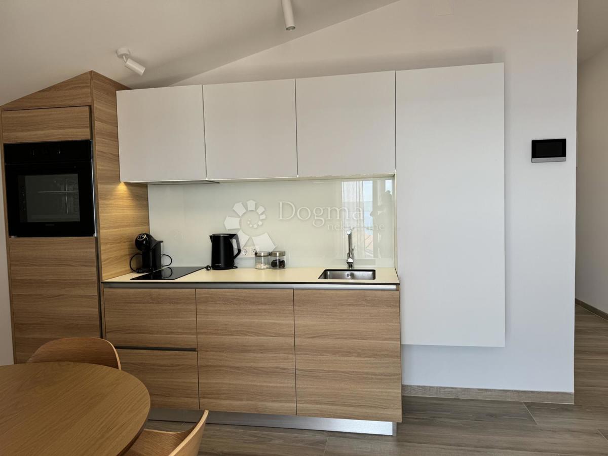 Apartma Maslenica, Jasenice, 56m2