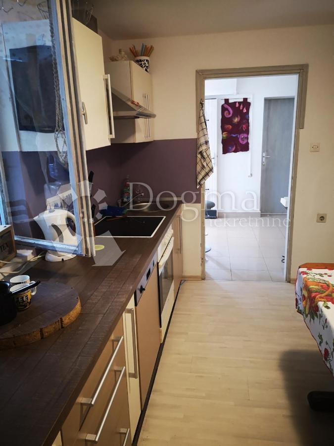 Apartma Crikvenica, 79,36m2