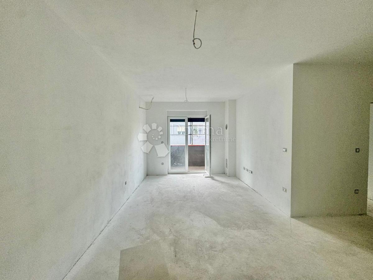 Stanovanje Monvidal, Pula, 77m2