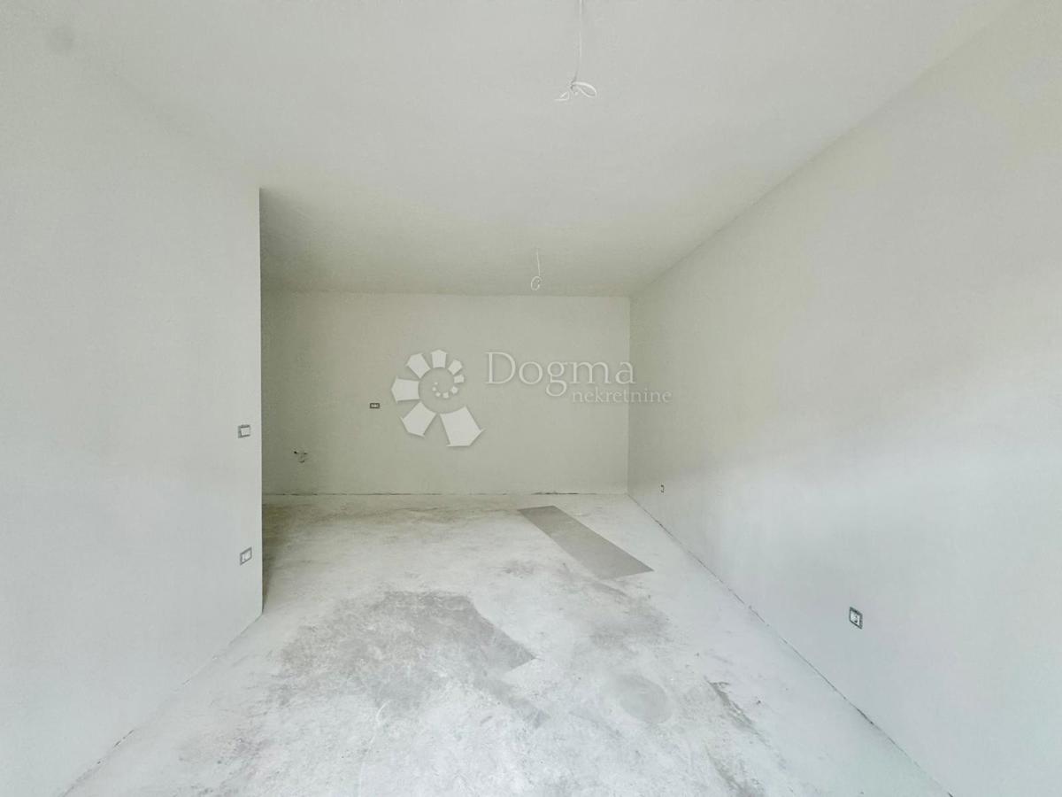 Stanovanje Monvidal, Pula, 77m2